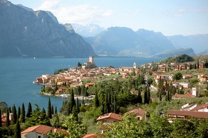 Wynajem Samochod�w Garda