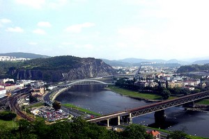 Wynajem Samochod�w Ujscie nad Laba